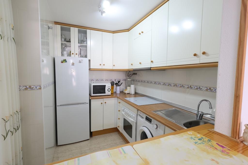 Apartamento con vistas al mar y piscina privada en La Mata — 200m de la playa