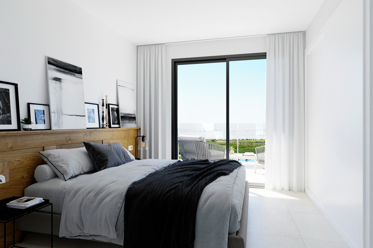 Chalet de diseño con piscina privada y solárium en Los Balcones — Obra nueva