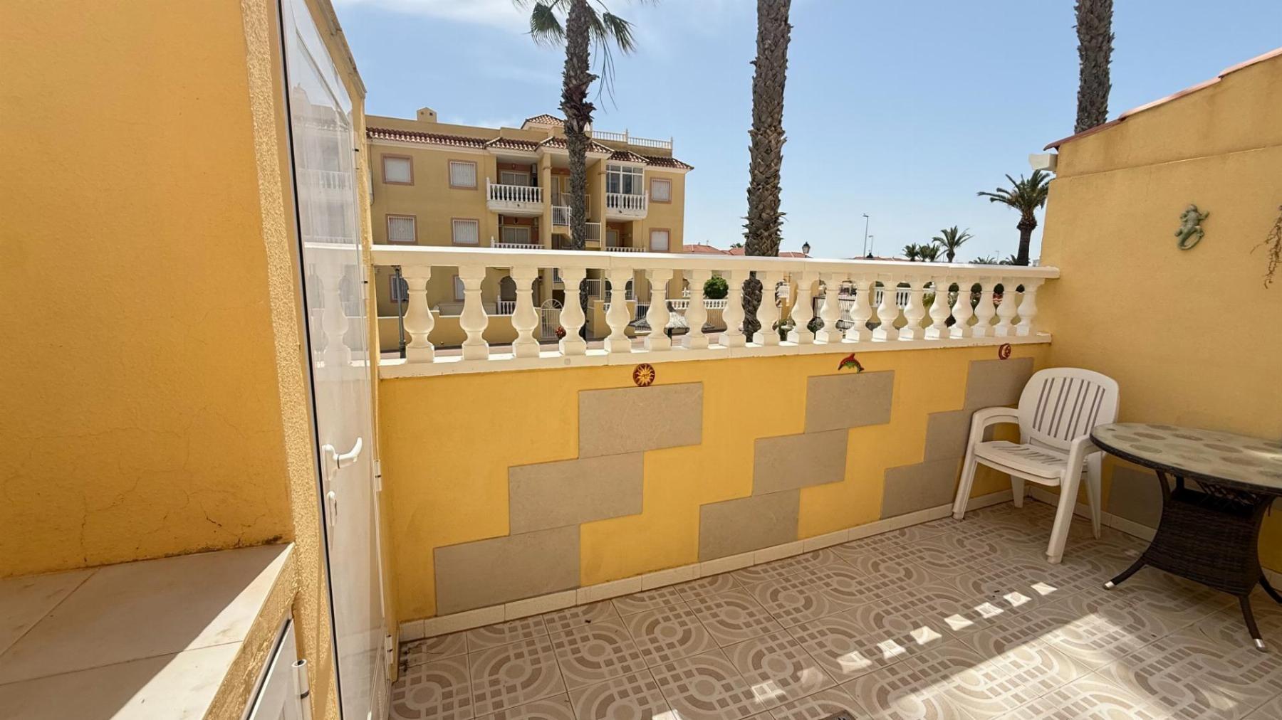 Dúplex en La Florida con terraza de 25m² y piscina — Orihuela Costa
