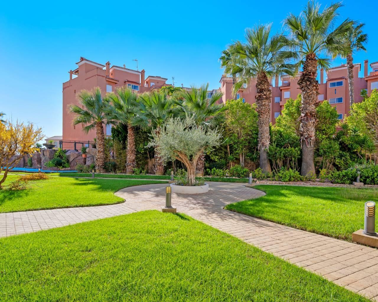 Apartamento con vistas al mar en Aguamarina, Orihuela Costa – 50m de la playa
