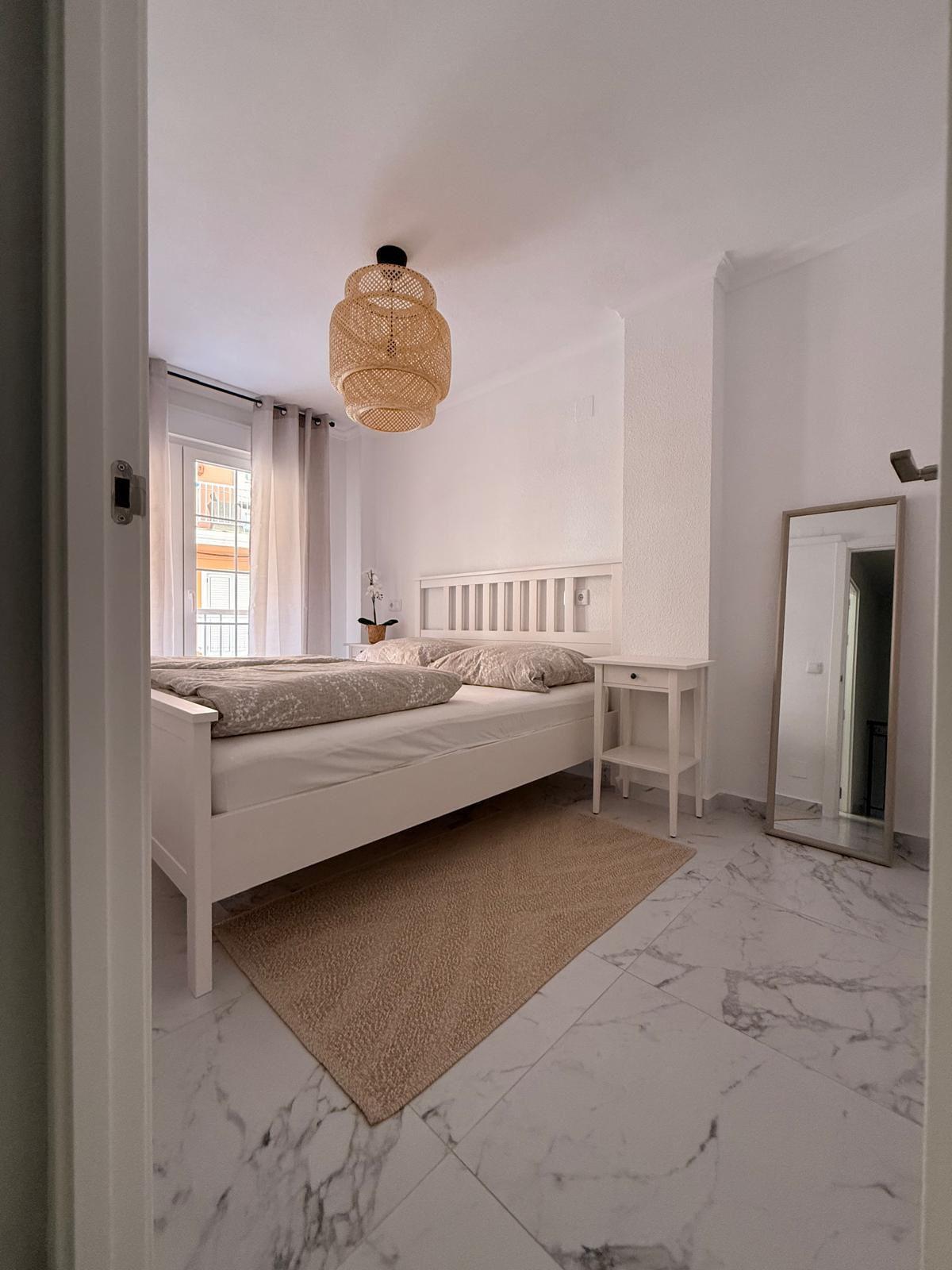 Dúplex reformado en La Mata con piscina y terraza — 2 dorm. a pasos del mar