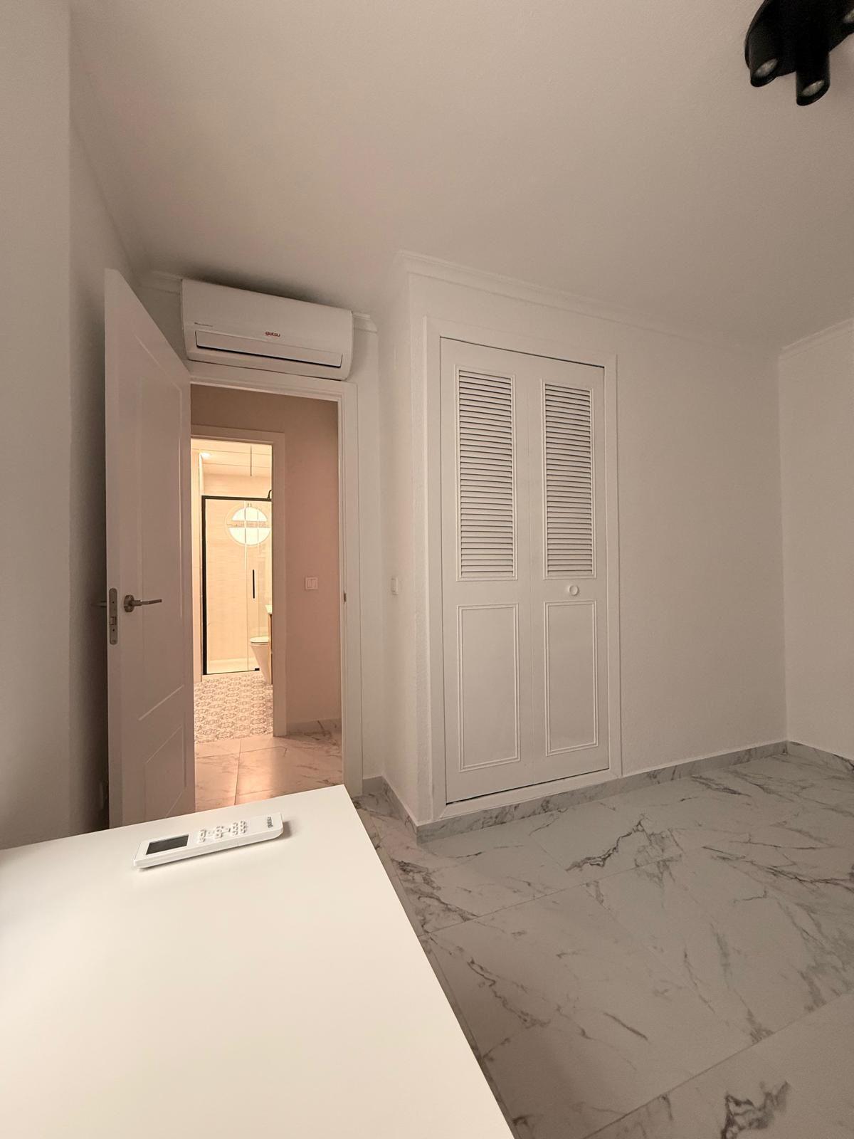 Dúplex reformado en La Mata con piscina y terraza — 2 dorm. a pasos del mar
