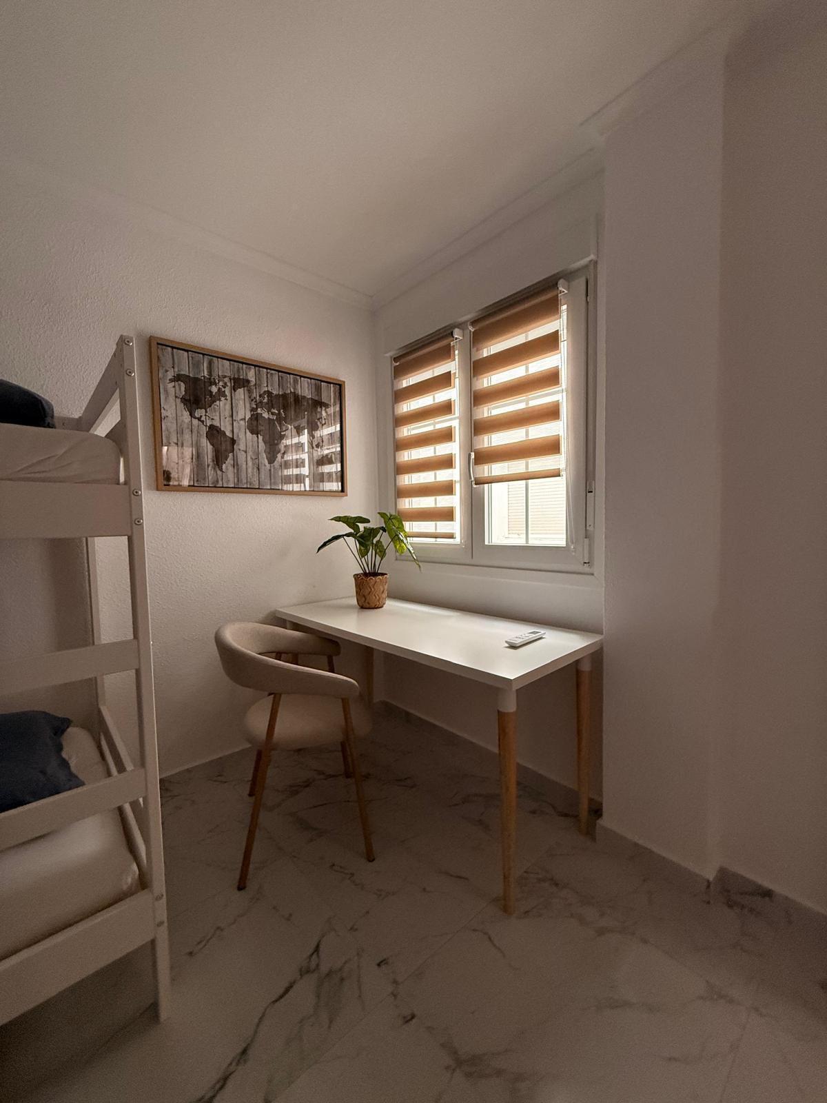 Dúplex reformado en La Mata con piscina y terraza — 2 dorm. a pasos del mar