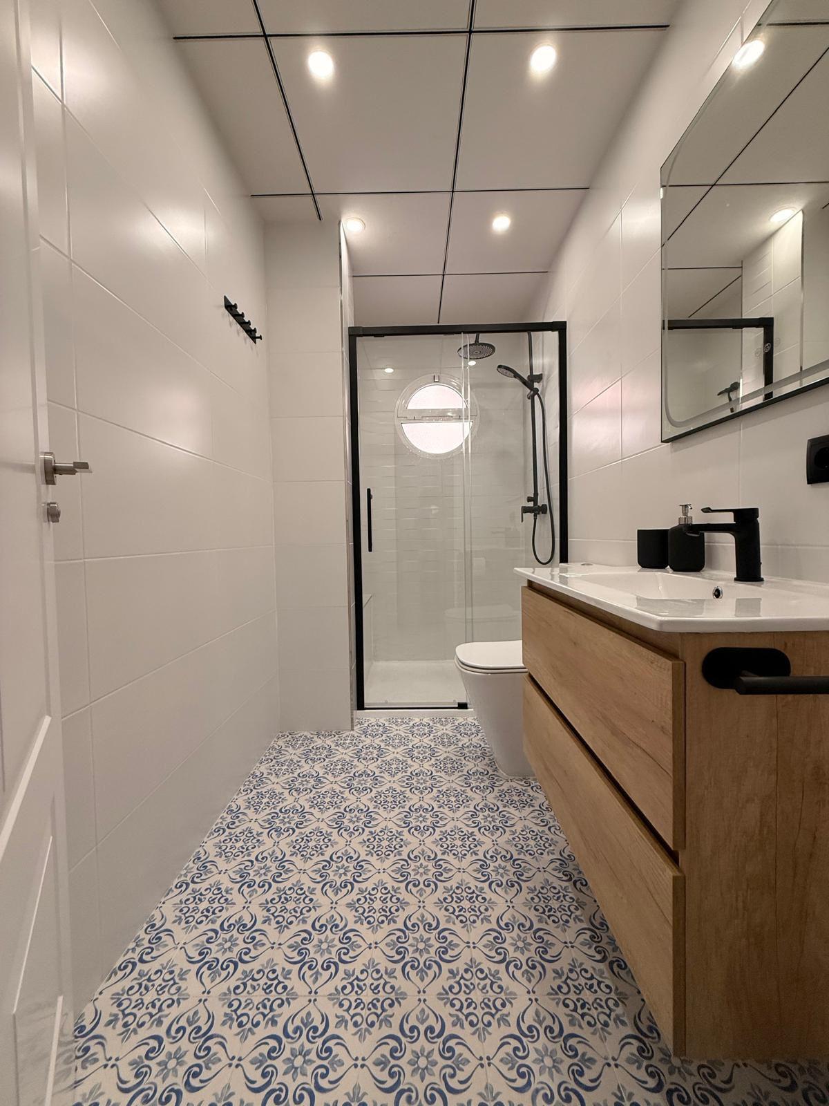 Dúplex reformado en La Mata con piscina y terraza — 2 dorm. a pasos del mar