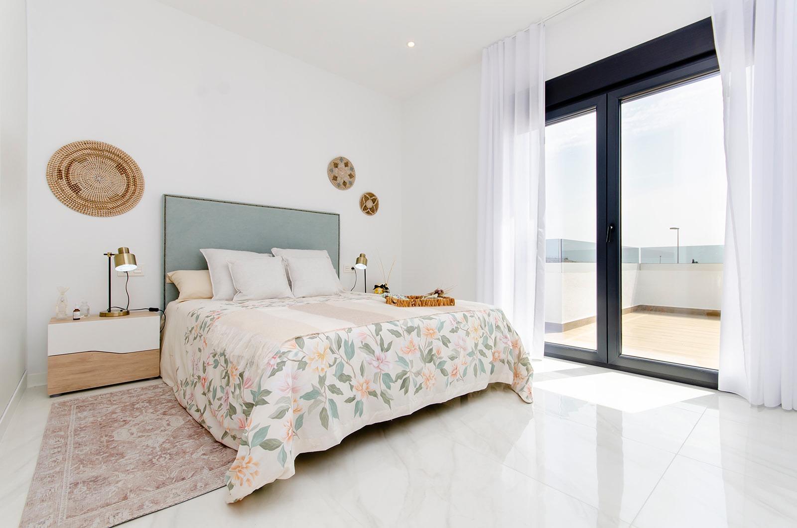 Villa de Obra Nueva con Piscina Privada en Vistabella Golf — 3 Dormitorios
