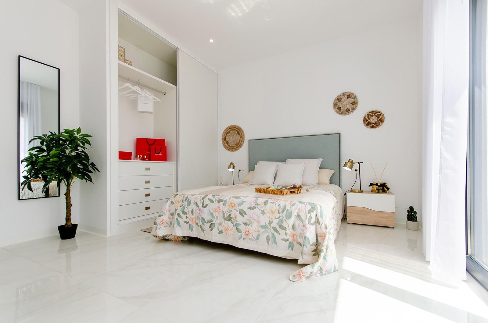 Villa de Obra Nueva con Piscina Privada en Vistabella Golf — 3 Dormitorios