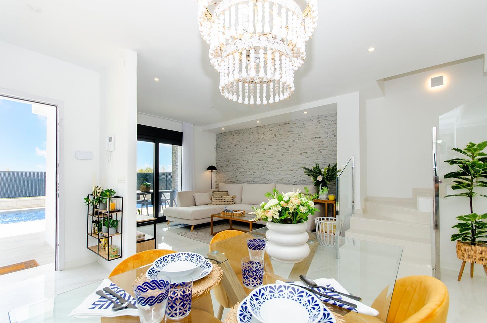 Villa de Obra Nueva con Piscina Privada en Vistabella Golf — 3 Dormitorios