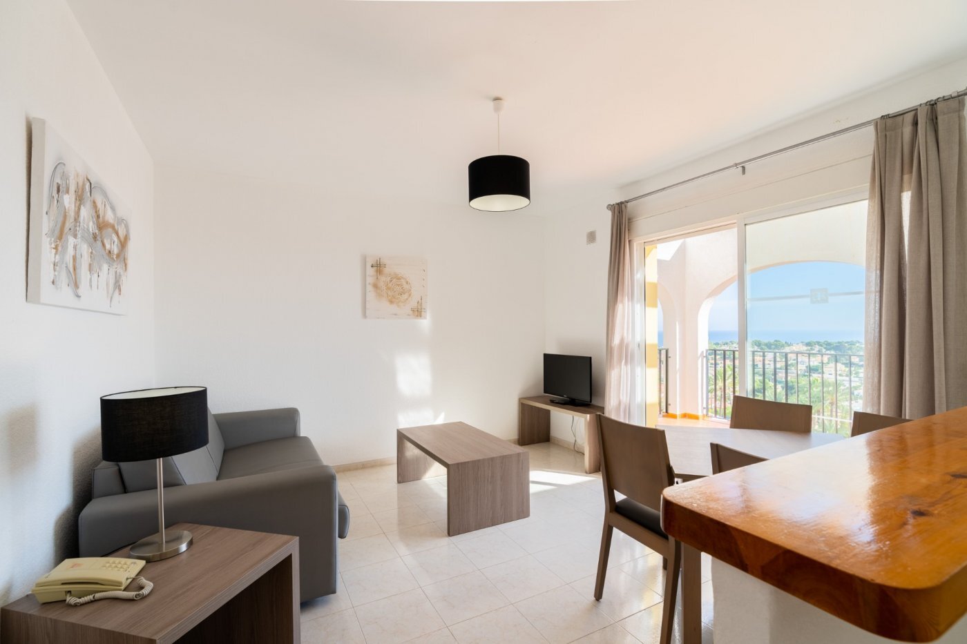 Chalet de obra nueva con piscina privada en Calpe — 1 dormitorio y confort
