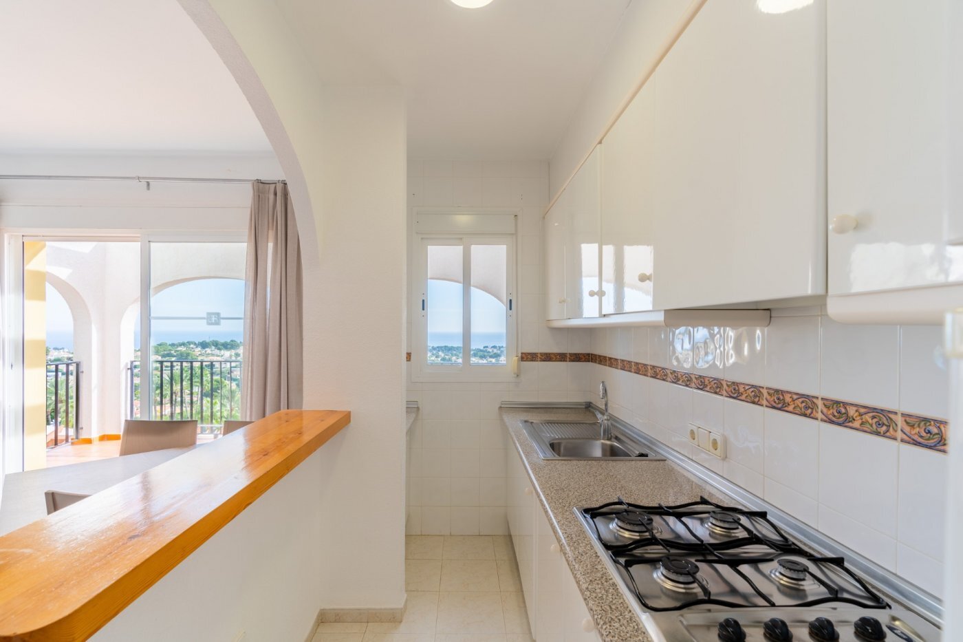 Chalet de obra nueva con piscina privada en Calpe — 1 dormitorio y confort