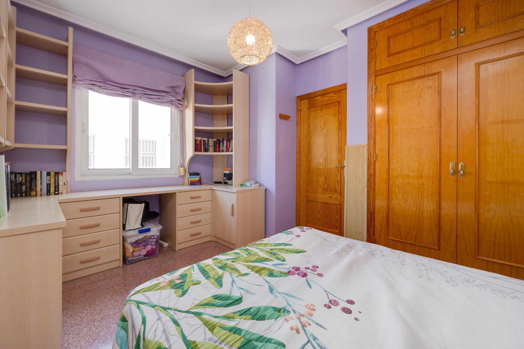 Ático con terraza de 13m² junto al Parque de las Naciones en Torrevieja