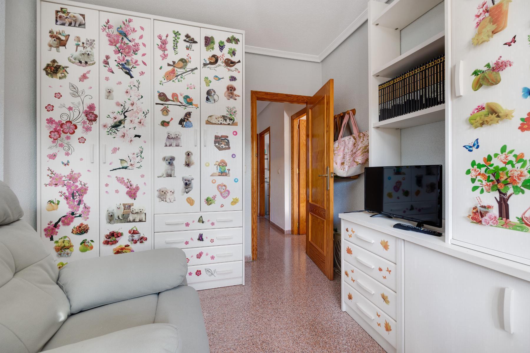 Ático con terraza de 13m² junto al Parque de las Naciones en Torrevieja