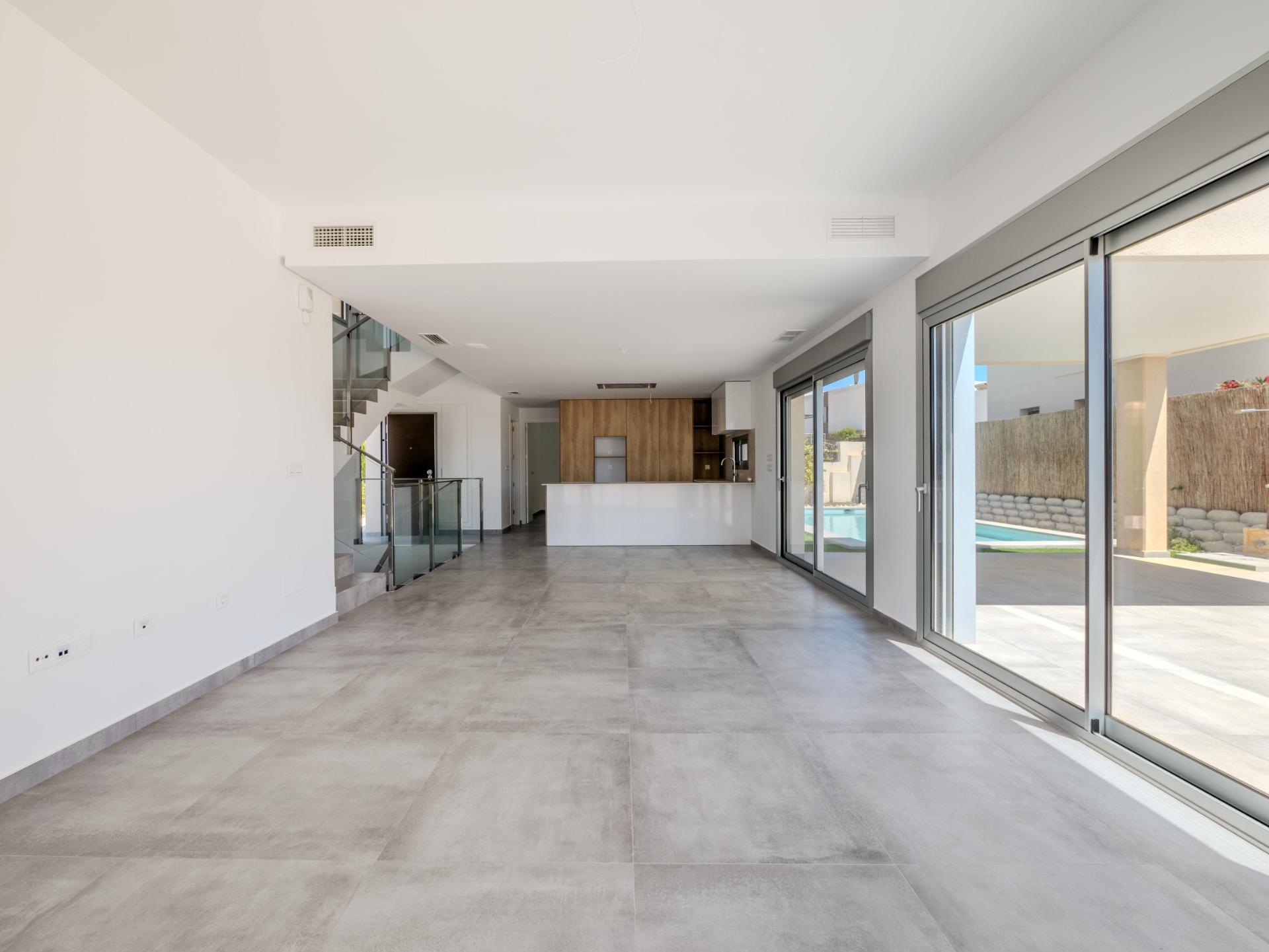 Villa de diseño con vistas al golf y piscina privada en Algorfa — 4 dorm.