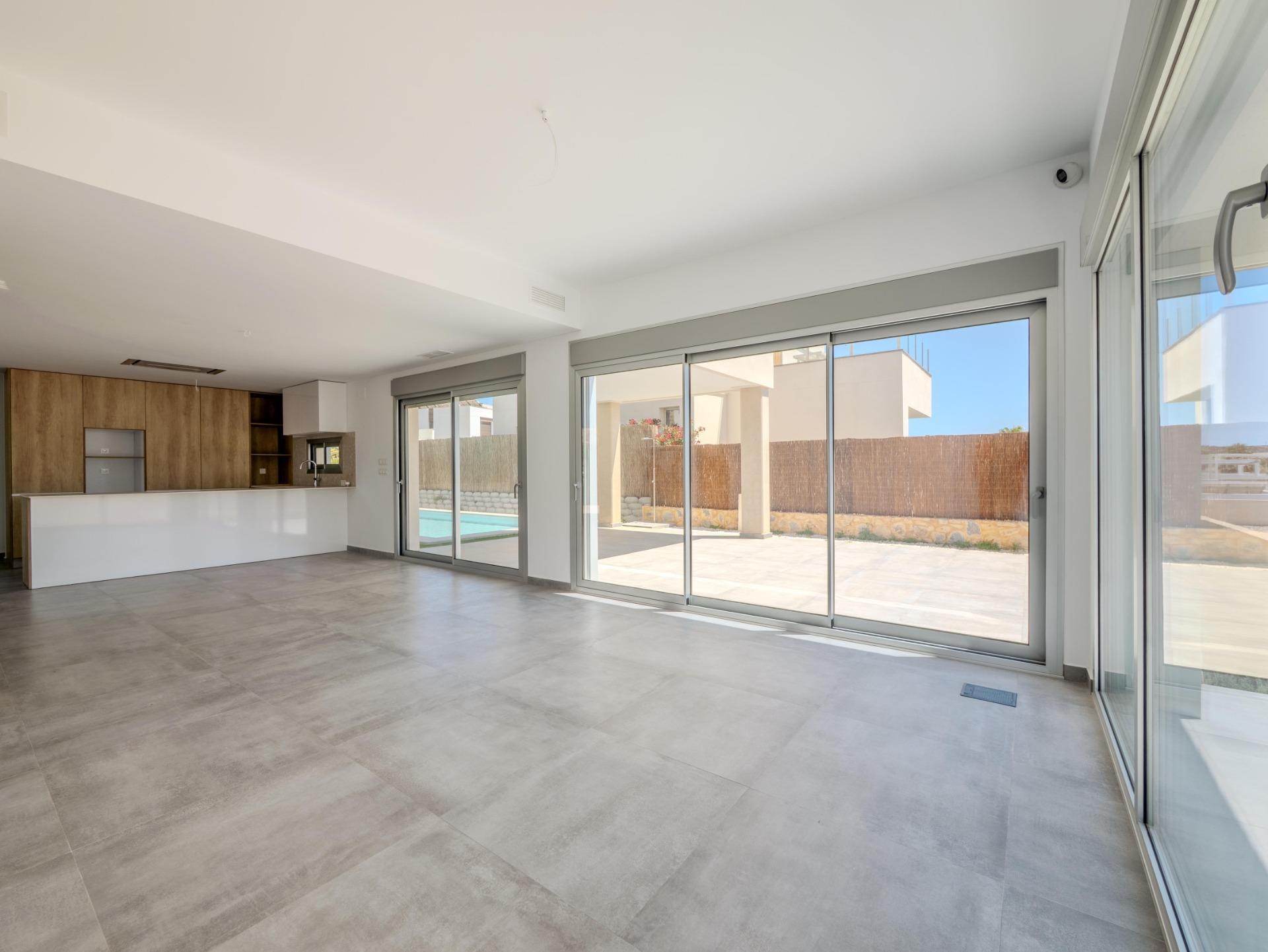 Villa de diseño con vistas al golf y piscina privada en Algorfa — 4 dorm.