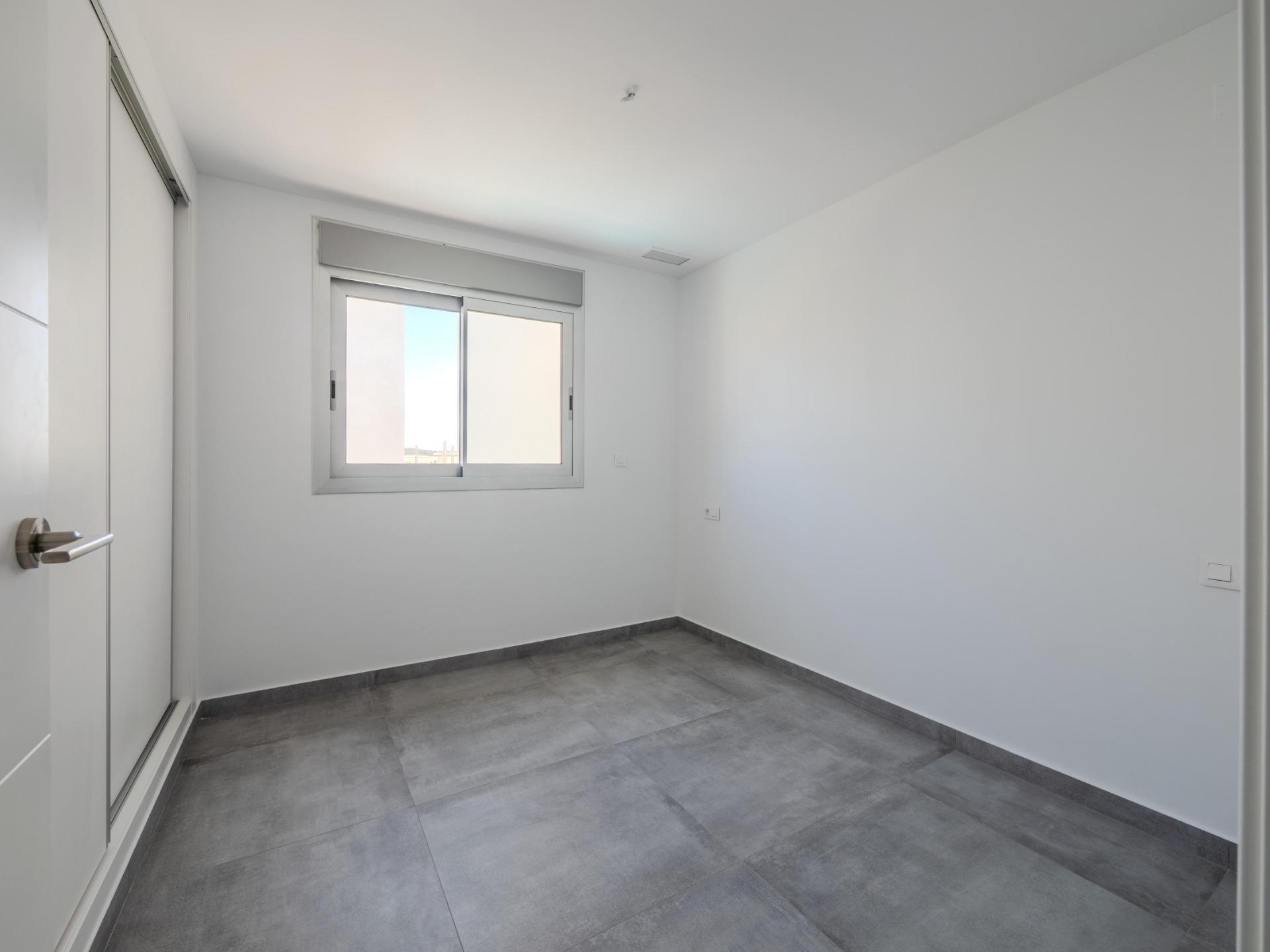 Villa de diseño con vistas al golf y piscina privada en Algorfa — 4 dorm.