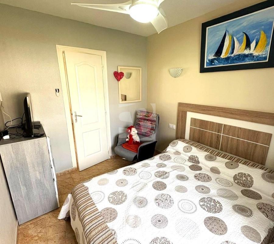 Bungalow con 4 piscinas junto al Golf de Villamartín en Blue Hills