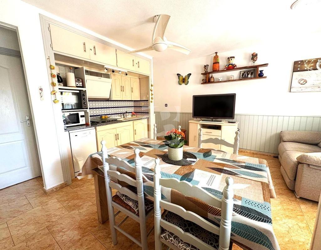 Bungalow con 4 piscinas junto al Golf de Villamartín en Blue Hills