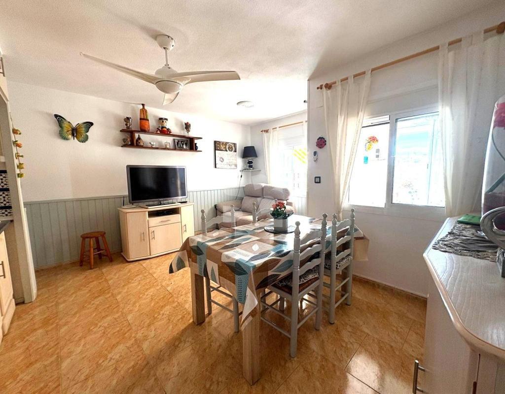 Bungalow con 4 piscinas junto al Golf de Villamartín en Blue Hills