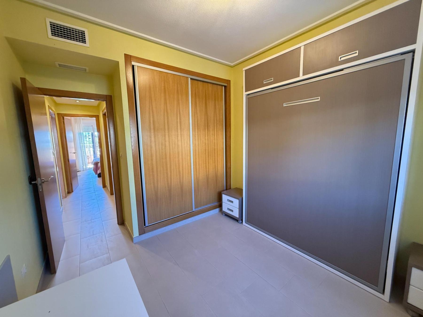 Apartamento seminuevo en Los Dolses con 30m² de terraza y SPA — 2 dorm.
