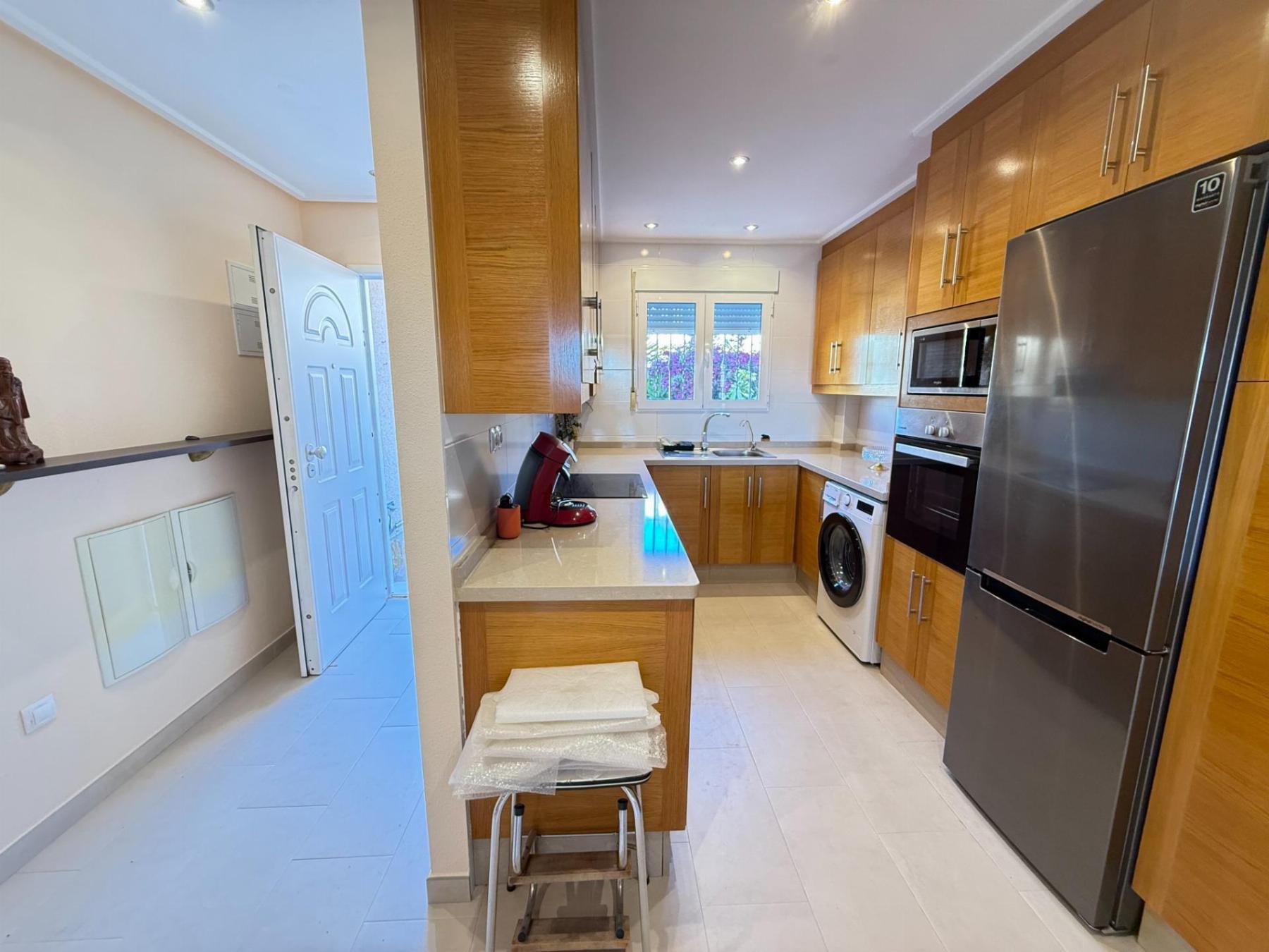 Apartamento seminuevo en Los Dolses con 30m² de terraza y SPA — 2 dorm.