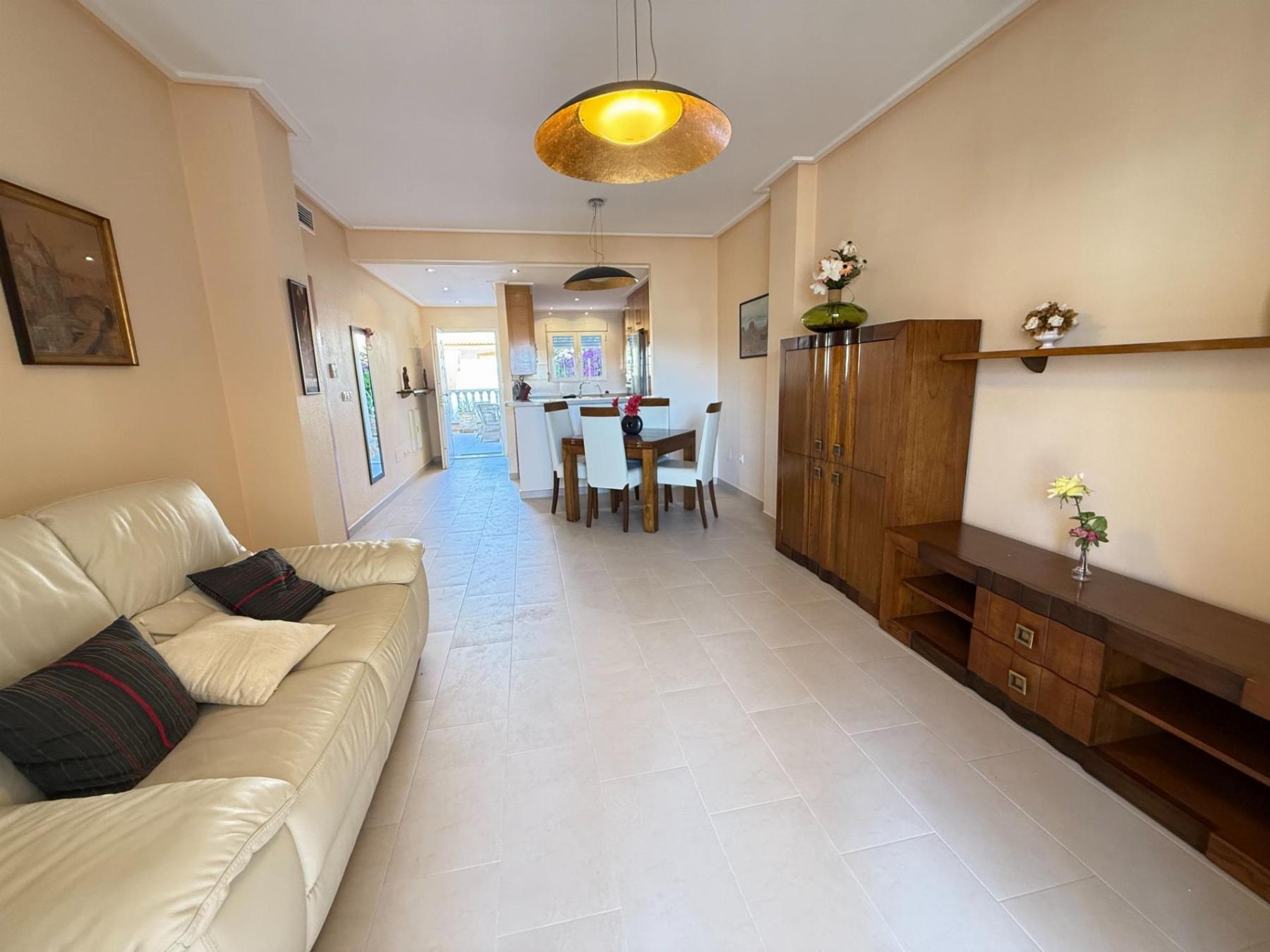 Apartamento seminuevo en Los Dolses con 30m² de terraza y SPA — 2 dorm.