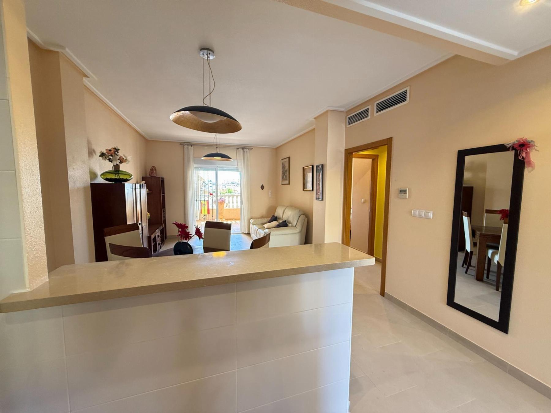 Apartamento seminuevo en Los Dolses con 30m² de terraza y SPA — 2 dorm.