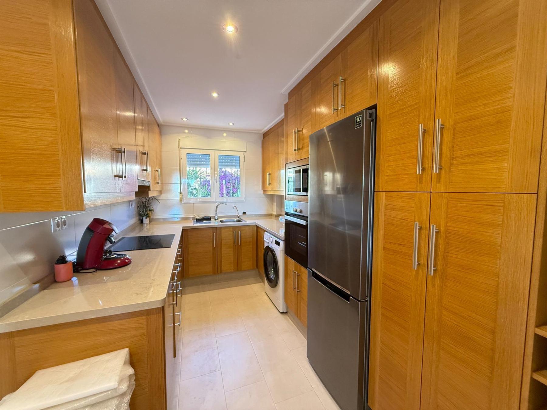 Apartamento seminuevo en Los Dolses con 30m² de terraza y SPA — 2 dorm.