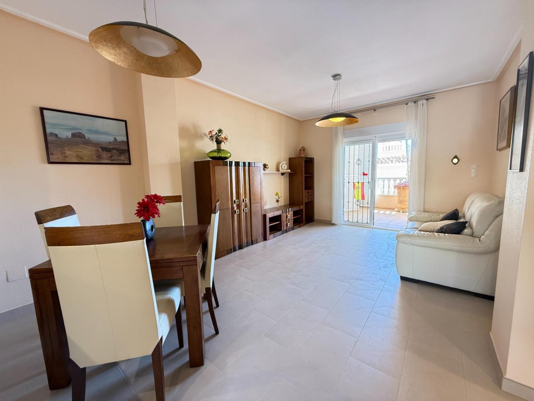 Apartamento seminuevo en Los Dolses con 30m² de terraza y SPA — 2 dorm.