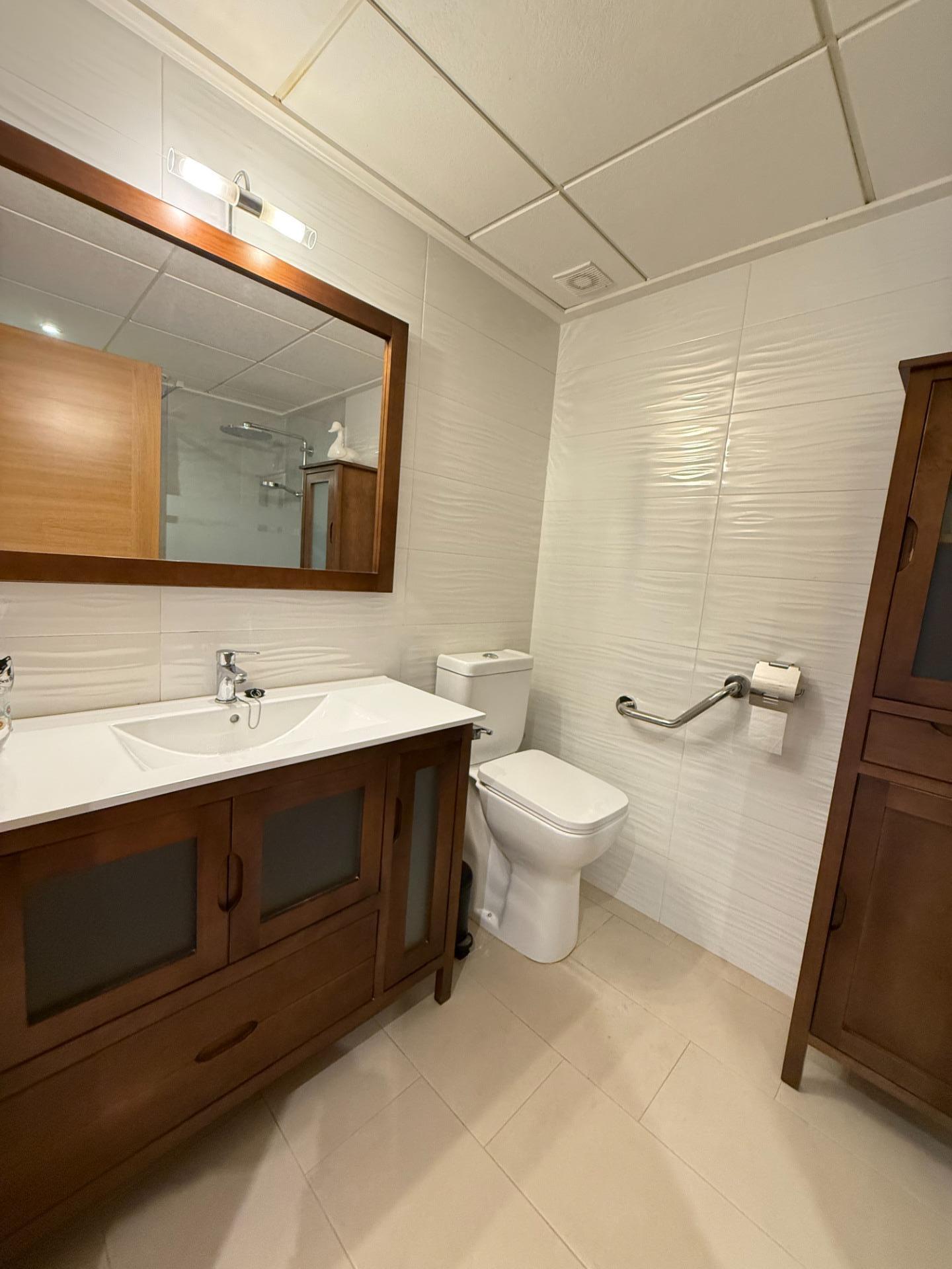 Apartamento seminuevo en Los Dolses con 30m² de terraza y SPA — 2 dorm.