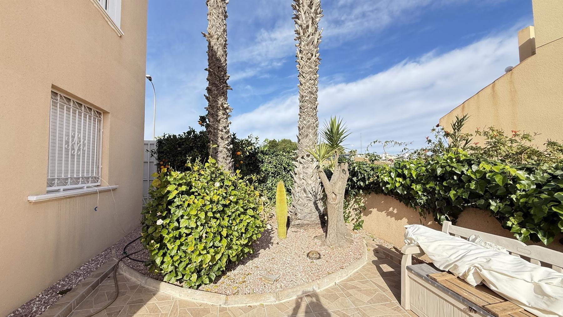 Chalet con piscina privada y vistas al mar en Blue Lagoon — 5 dorm.