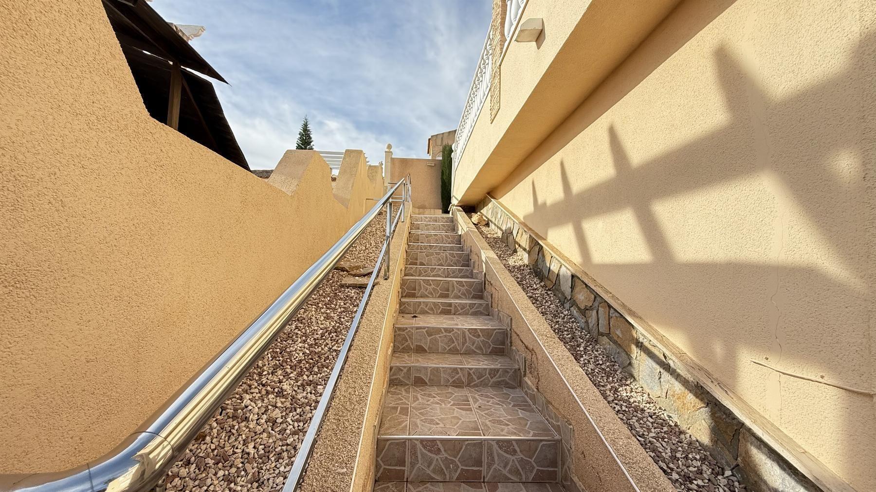 Chalet con piscina privada y vistas al mar en Blue Lagoon — 5 dorm.