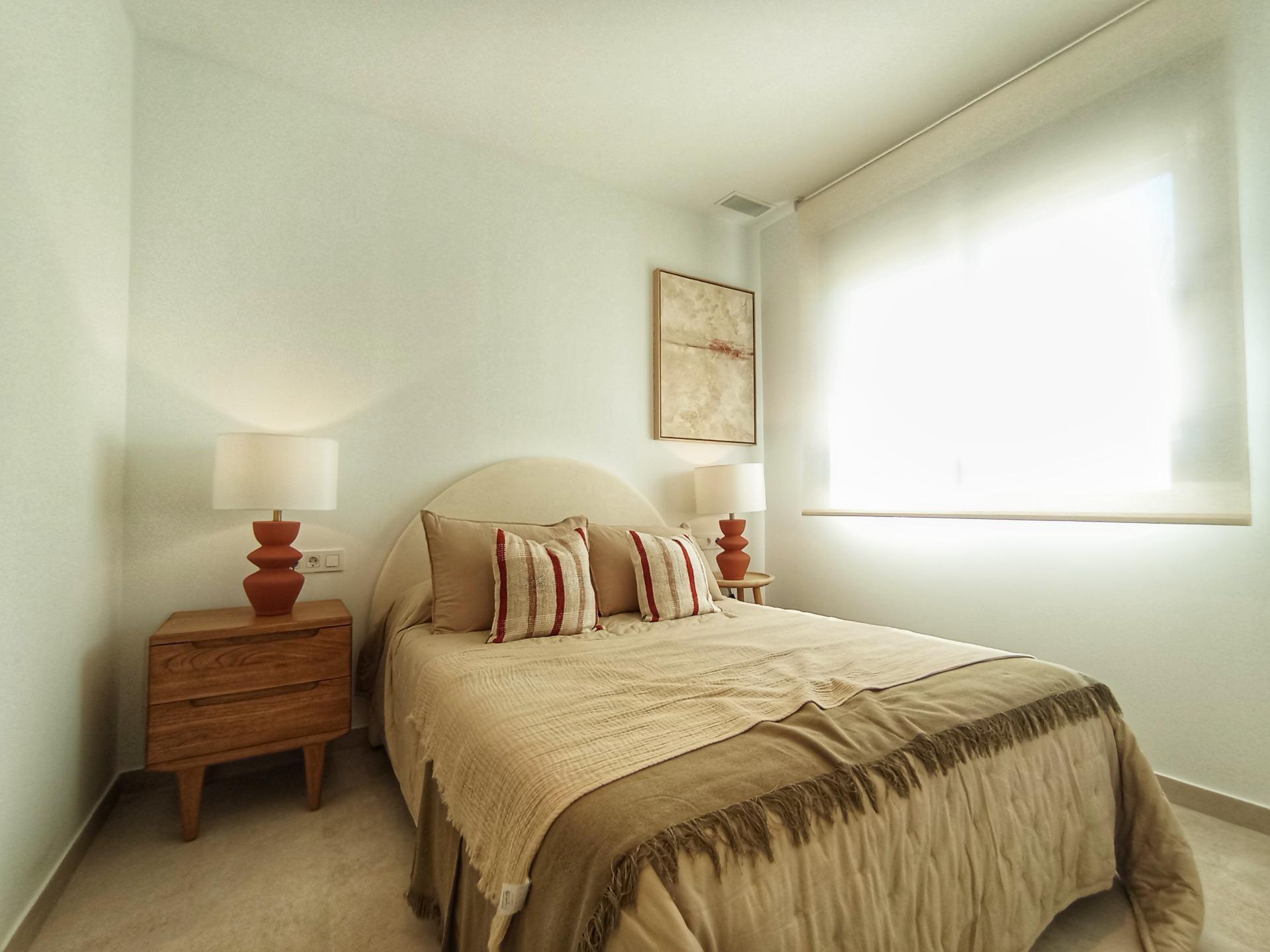 Chalet de obra nueva en Dolores con piscina privada y diseño vanguardista