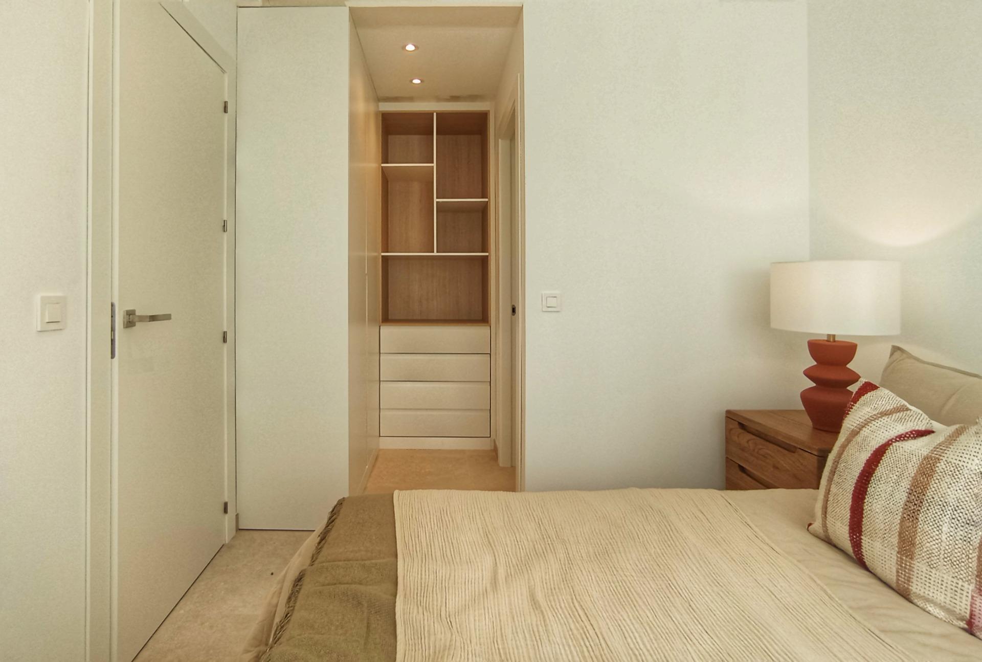 Chalet de obra nueva en Dolores con piscina privada y diseño vanguardista