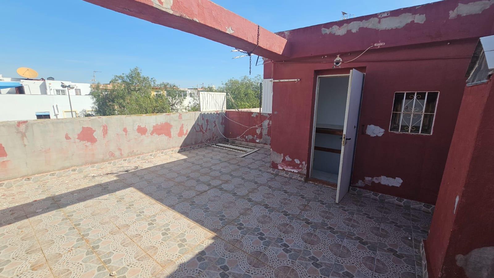 Dúplex con gran terraza solárium en El Chaparral, Torrevieja — 3 dorm.