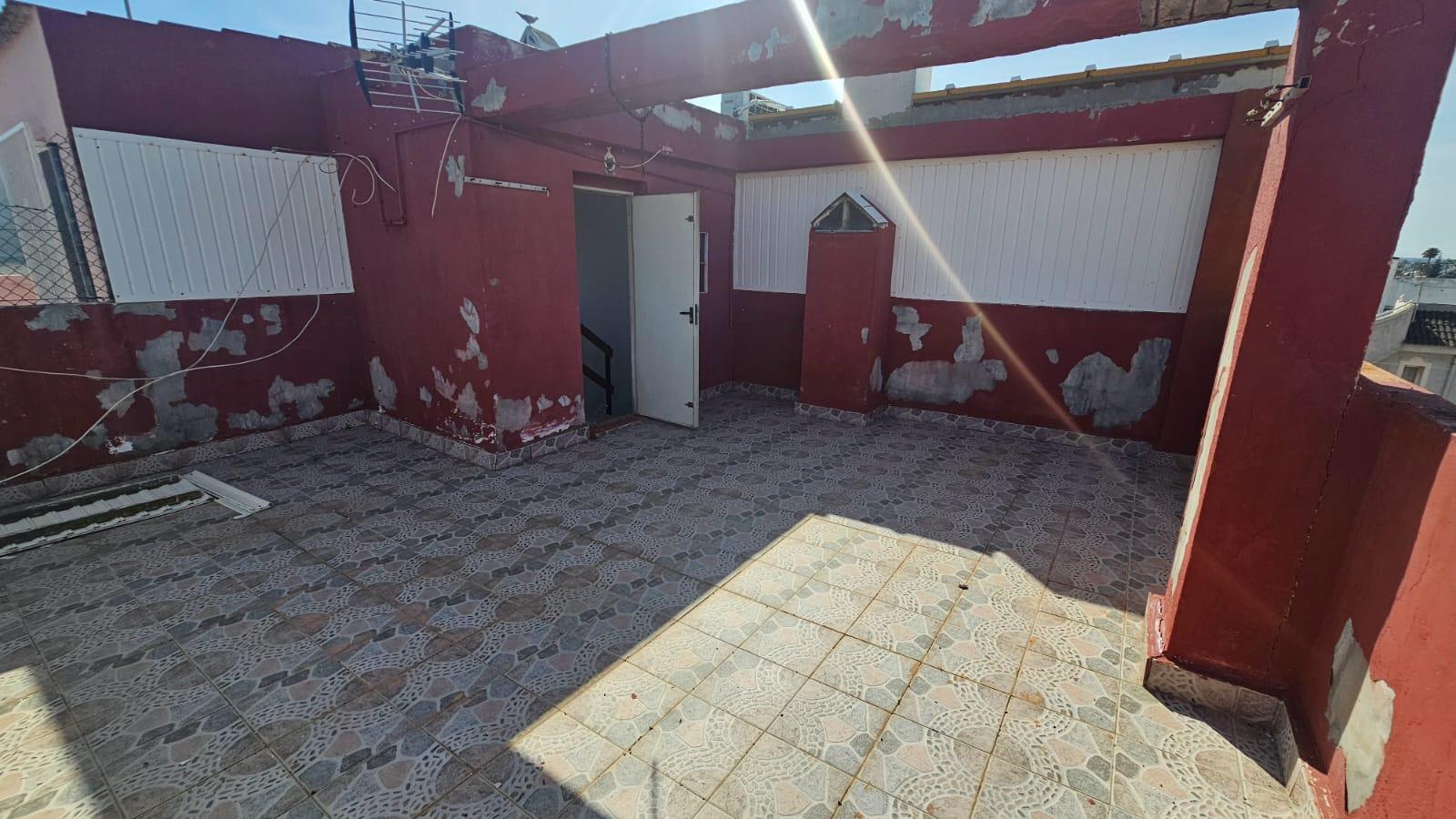 Dúplex con gran terraza solárium en El Chaparral, Torrevieja — 3 dorm.