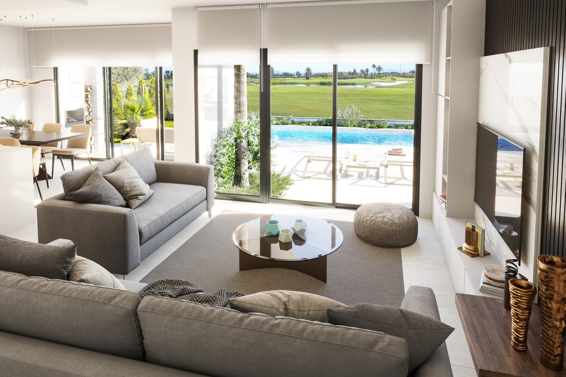 Villa de obra nueva en primera línea de golf en Los Alcázares — Piscina privada