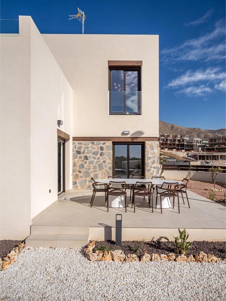 Villa de lujo con piscina y vistas al mar en Finestrat — 3 dorm. y 457m² parcela