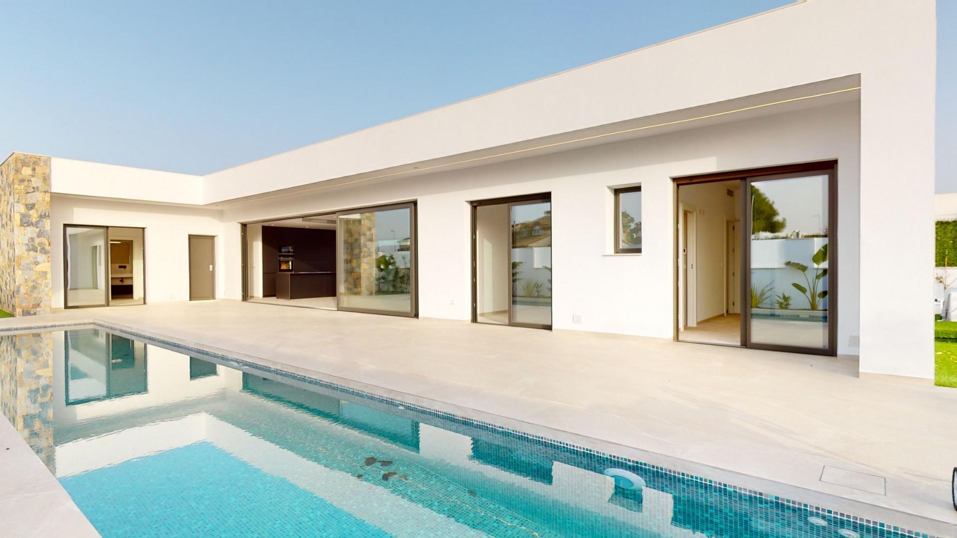 Villa de lujo con piscina privada en Serena Golf — Los Alcázares