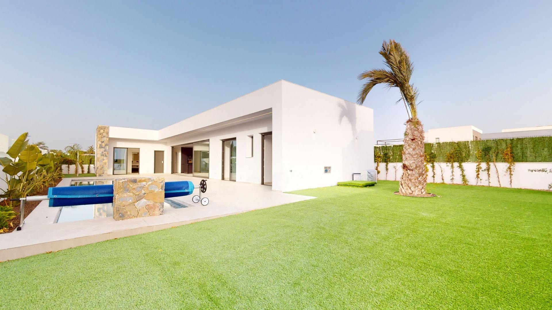 Villa de lujo con piscina privada en Serena Golf — Los Alcázares