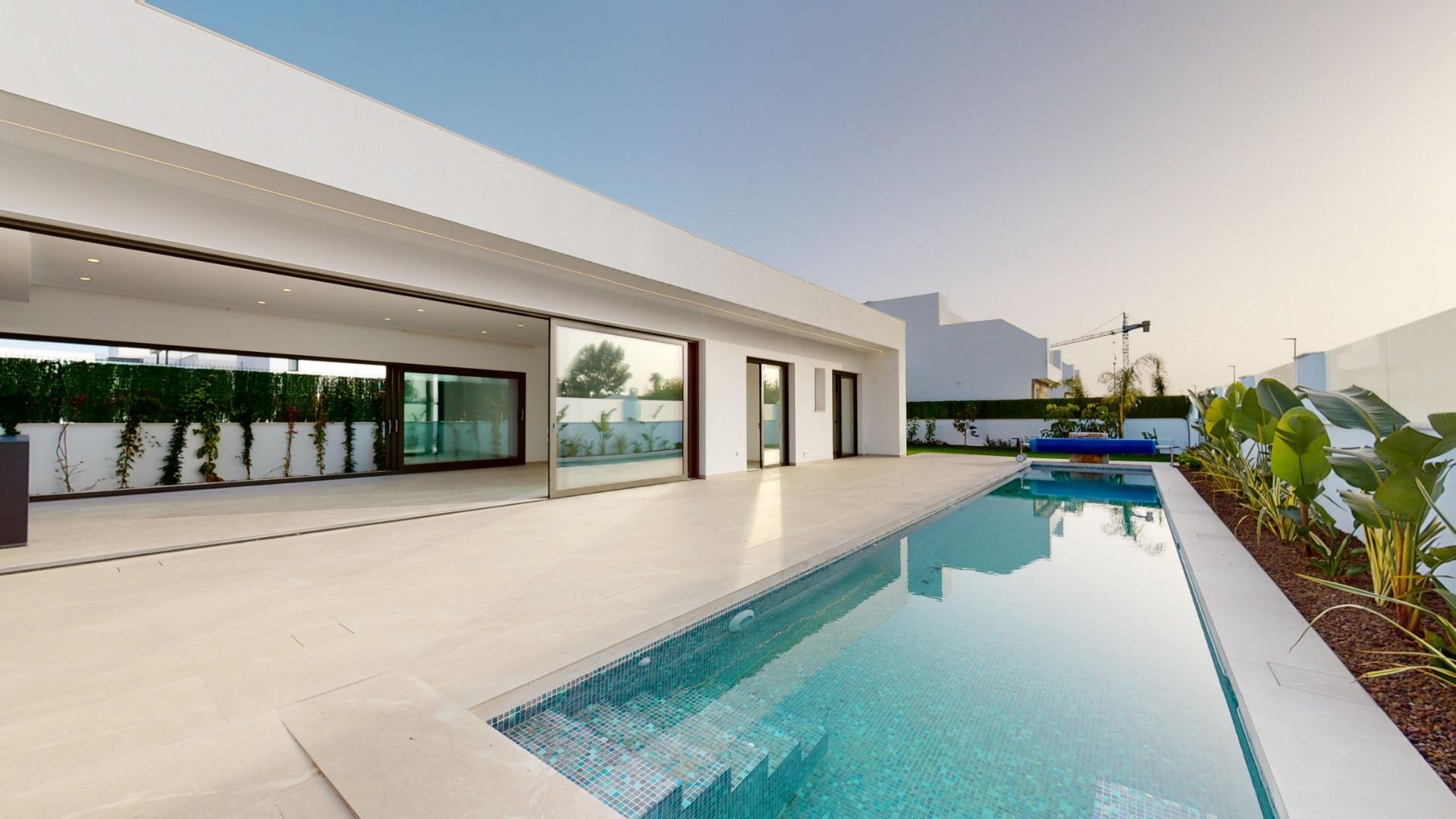 Villa de lujo con piscina privada en Serena Golf — Los Alcázares