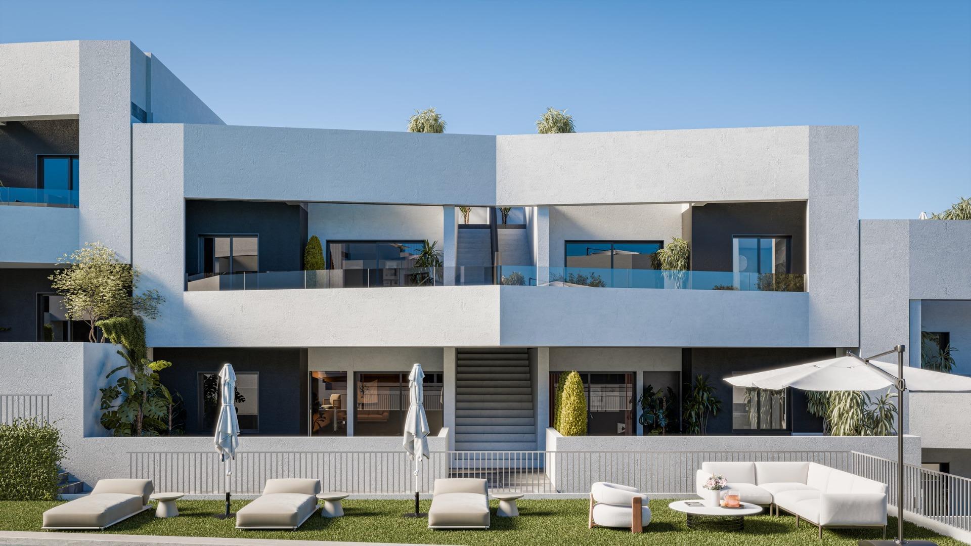 Chalet de Obra Nueva con Piscina Privada en San Miguel de Salinas – 2 Dorm