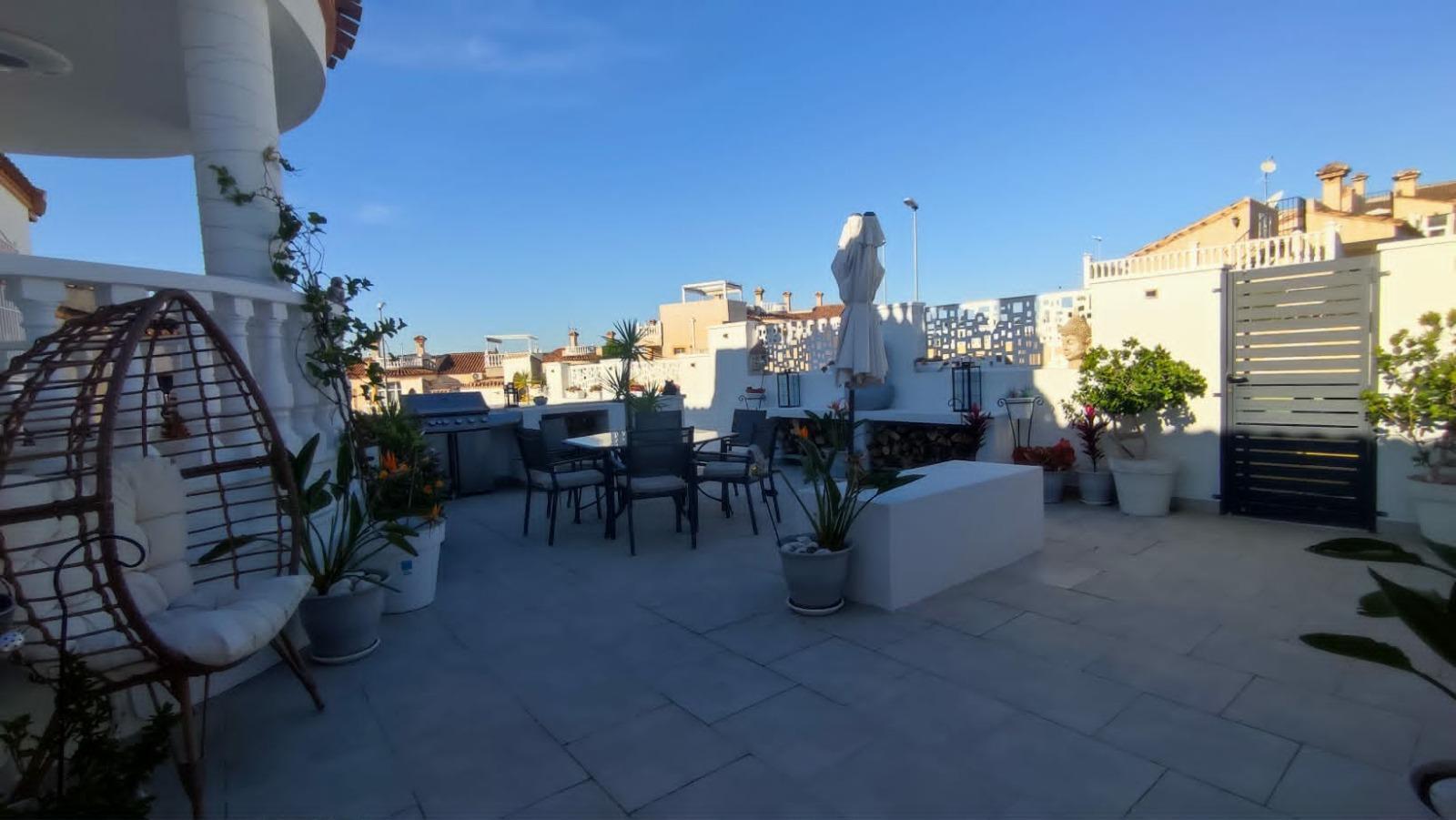 Villa renovada con piscina privada y vistas al mar en Lo Rufete — 3 dorm.