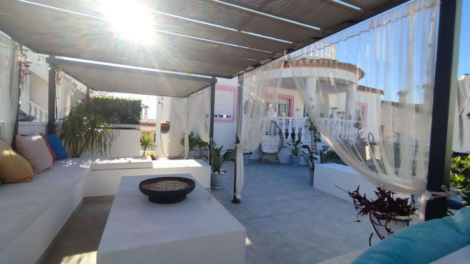 Villa renovada con piscina privada y vistas al mar en Lo Rufete — 3 dorm.