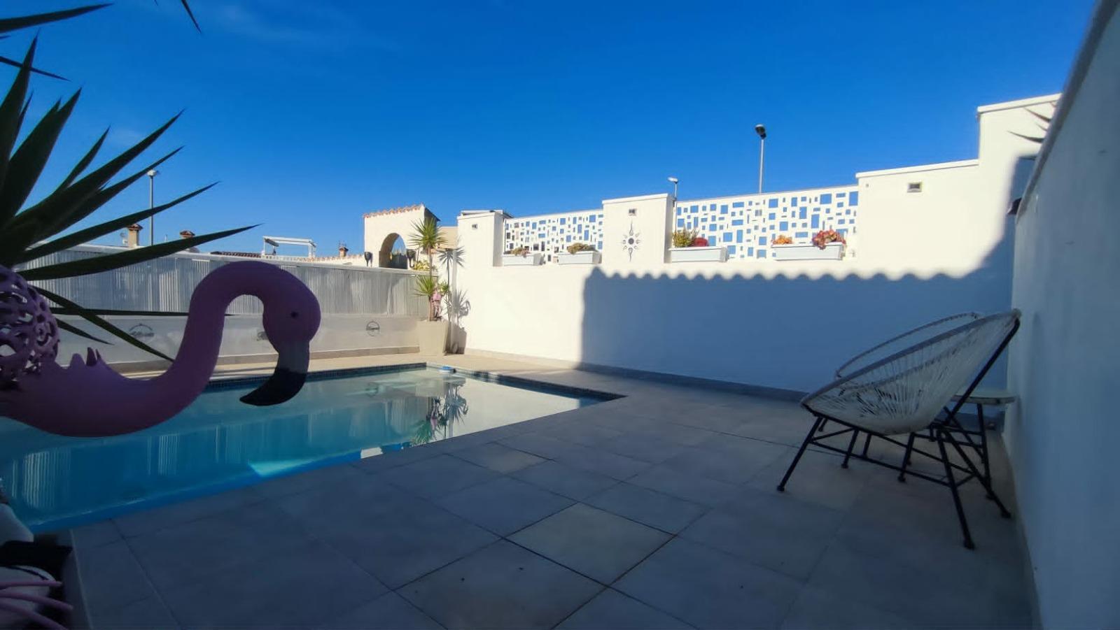 Villa renovada con piscina privada y vistas al mar en Lo Rufete — 3 dorm.