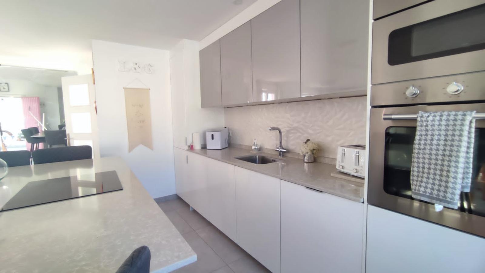 Villa renovada con piscina privada y vistas al mar en Lo Rufete — 3 dorm.