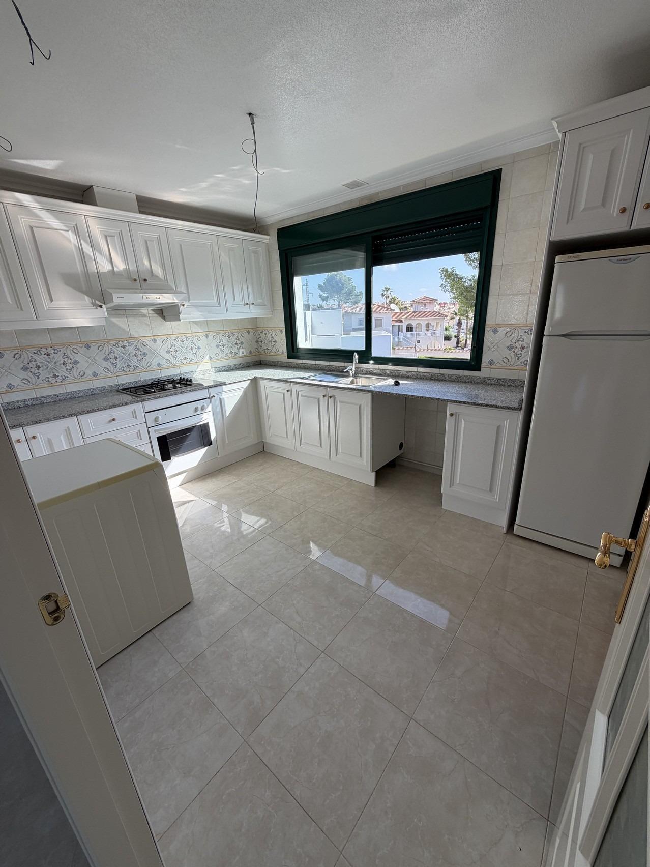 Ático exclusivo con piscina privada junto al Golf Campoamor – 2 dorm.