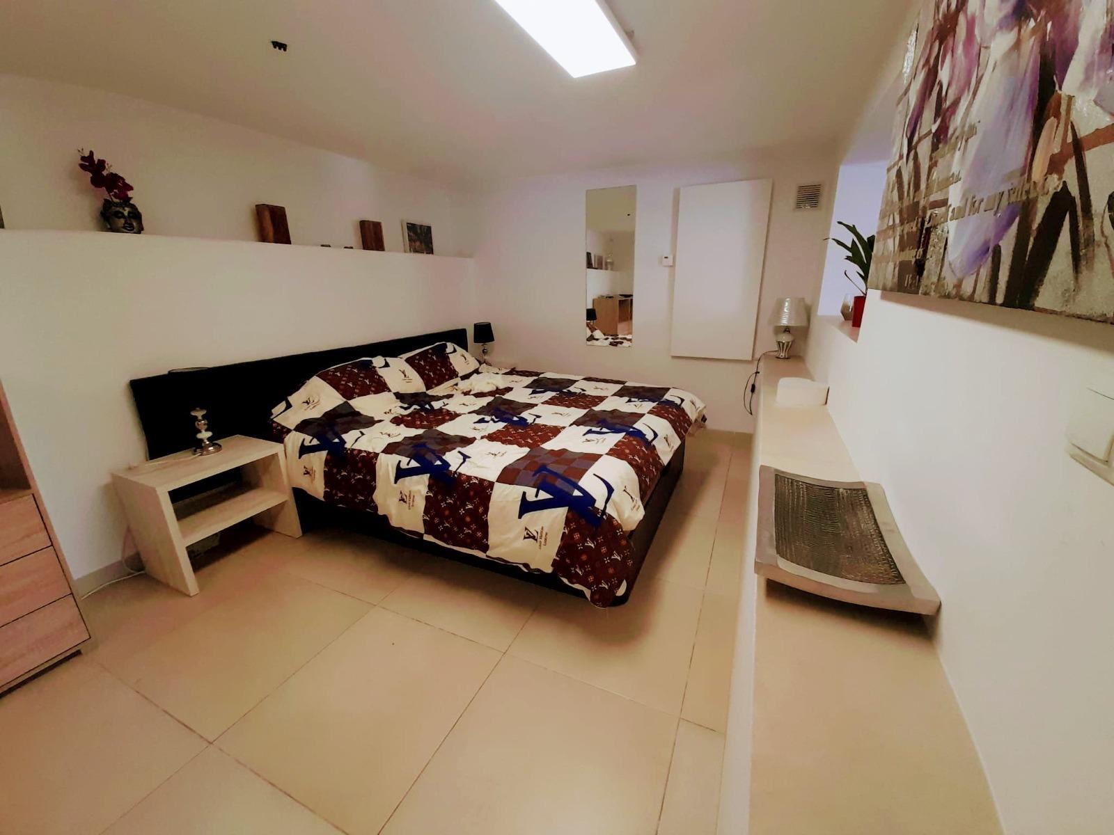 Chalet moderno en Ciudad Quesada con 6 dorm., piscina privada y 1.000 m² de parcela