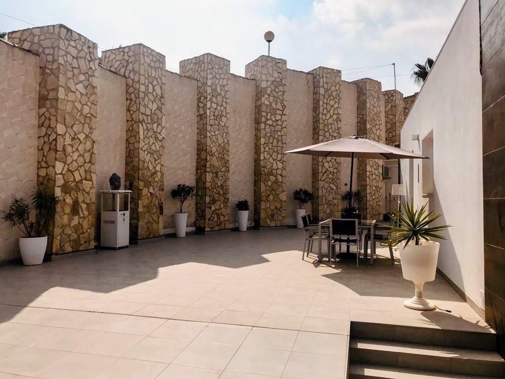 Chalet moderno en Ciudad Quesada con 6 dorm., piscina privada y 1.000 m² de parcela