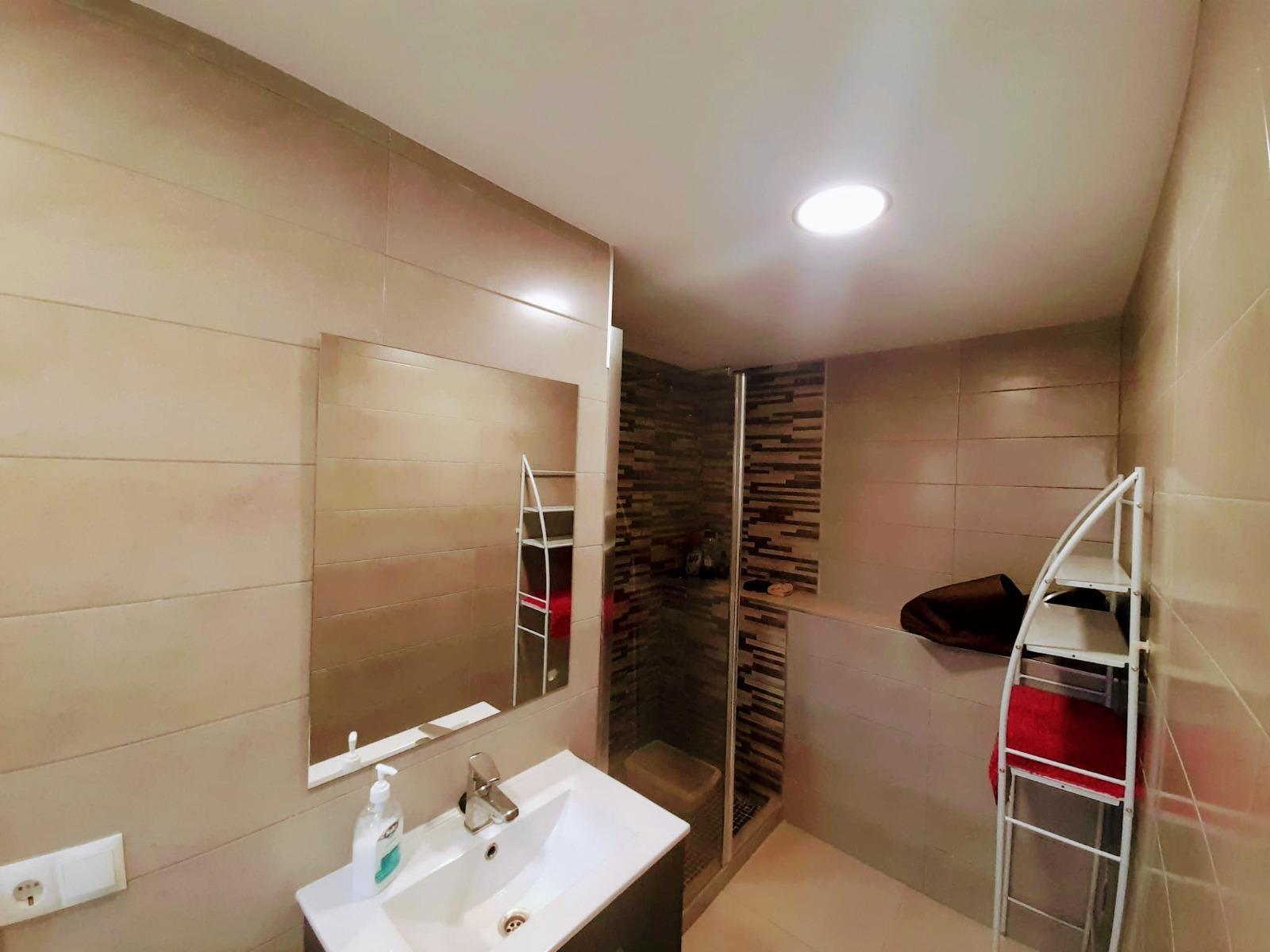 Chalet moderno en Ciudad Quesada con 6 dorm., piscina privada y 1.000 m² de parcela