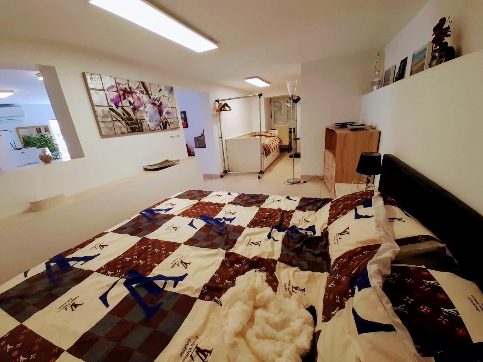 Chalet moderno en Ciudad Quesada con 6 dorm., piscina privada y 1.000 m² de parcela