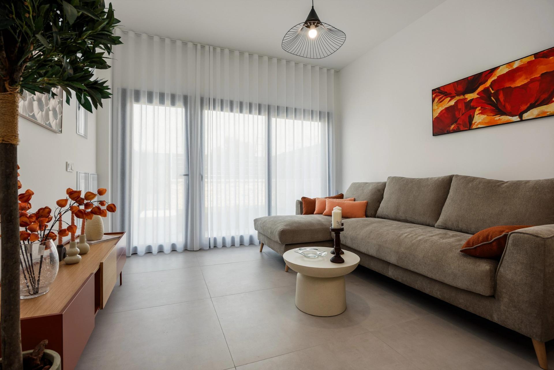 Apartamento con jardín y licencia turística en Villajoyosa — 3 dorm. y 110 m²